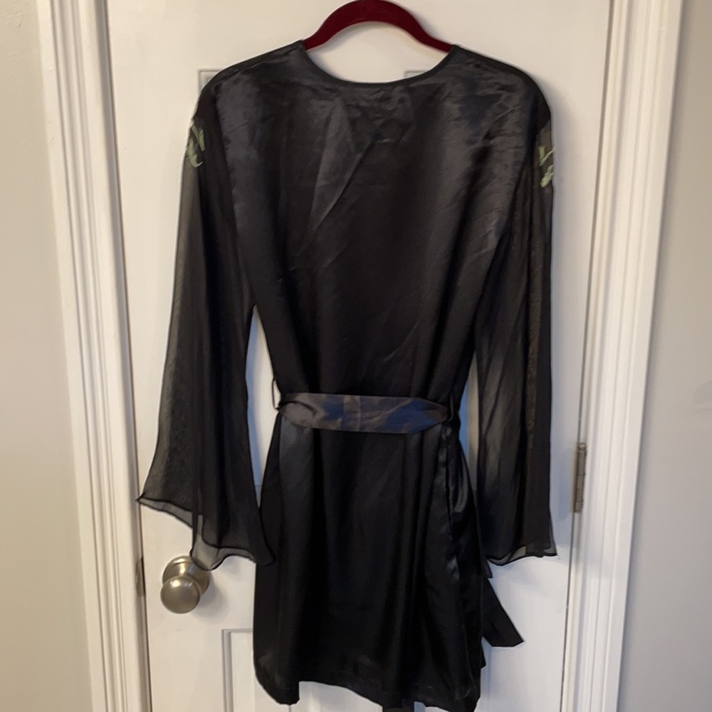 Josie Vintage Black Robe w/ Sheer Bell Sleeves - Picture 5 of 8